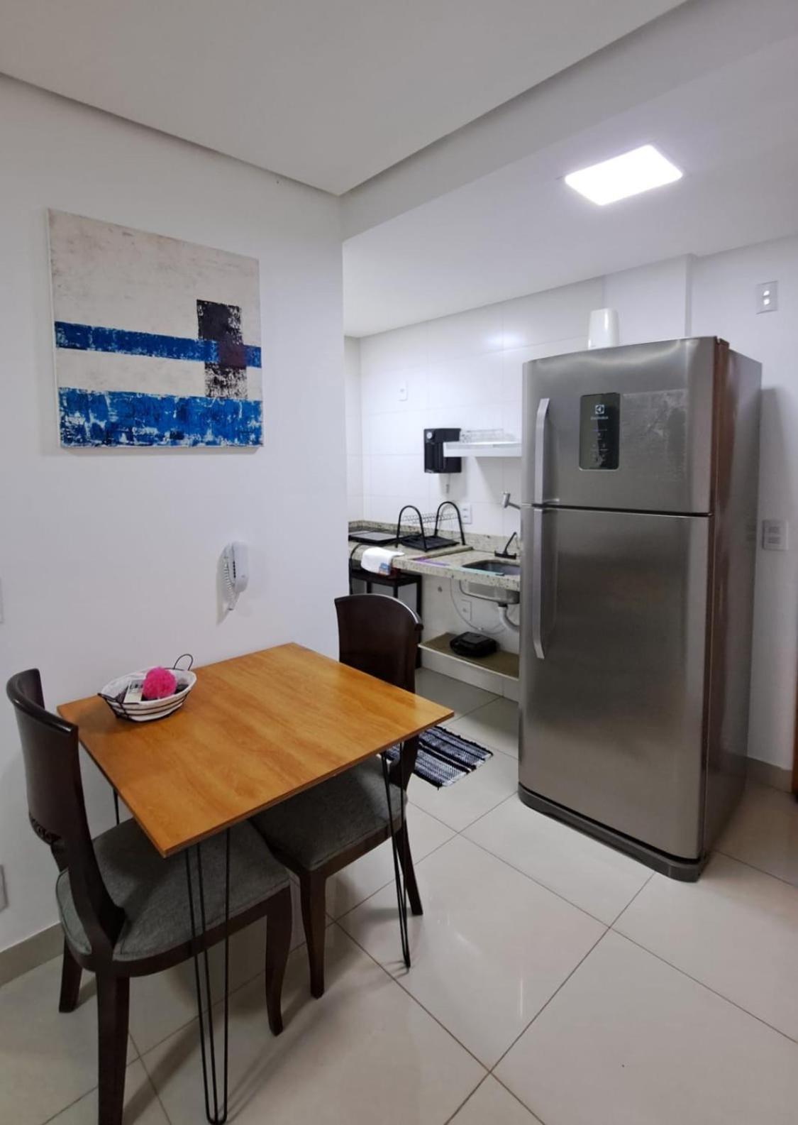 Lounge 22 Praca Do Sol Tamandare Shopping Bouganville Jotas Bartolomeu Cartorio Artiaga Hospital Do Coracao Annis Rassi Ibis Holliday Rua 9 Feira Da Lua Bodytech Marista Madalena Bahrem Nord23 Pao De Acucar Alameda Das Rosas Zoologico Goiânia Exterior foto